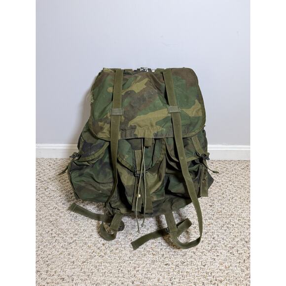 Vintage US Army Military Medium Combat Field Pack Alice Rucksack Bag With Frame - Picture 1 of 12